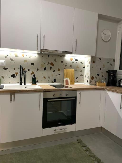 סלוניקי Sage Serenity Central Appartment מראה חיצוני תמונה